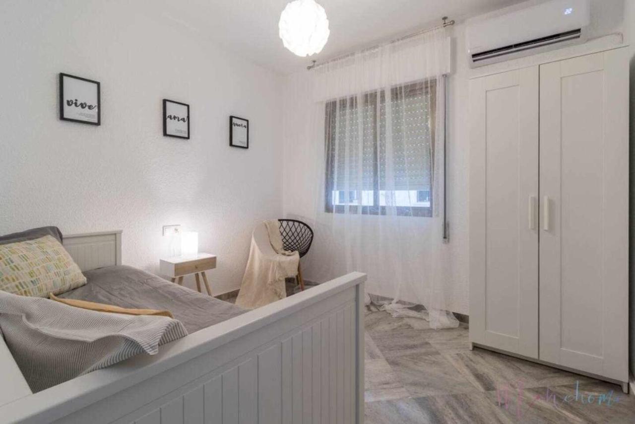 Apartamento Tranquilo En Pleno Centro Con Garaje Huelva Ngoại thất bức ảnh